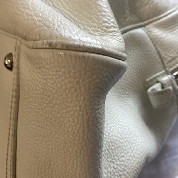 YVES SAINT LAURENT White Pebbled Leather Large Obi Bowler Bag w/ Zippered Pouch - Picture 7 of 16